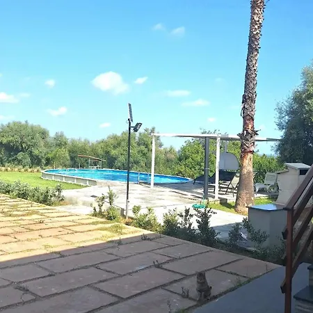 Hippodrom-independent With Pool