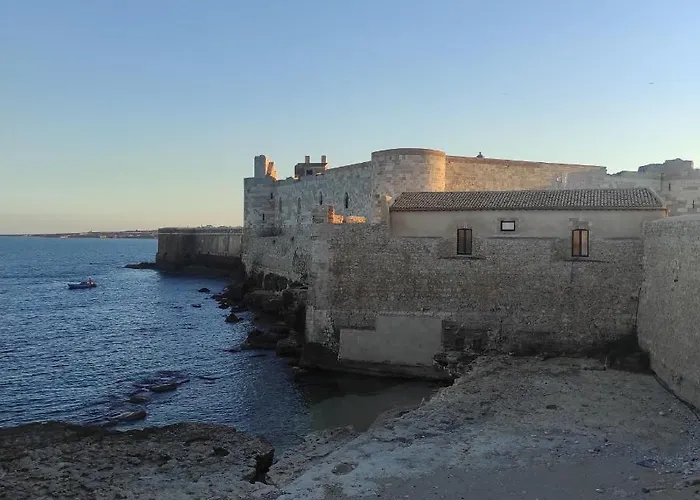 Hippodrom-independent With Pool Tatil Evi *